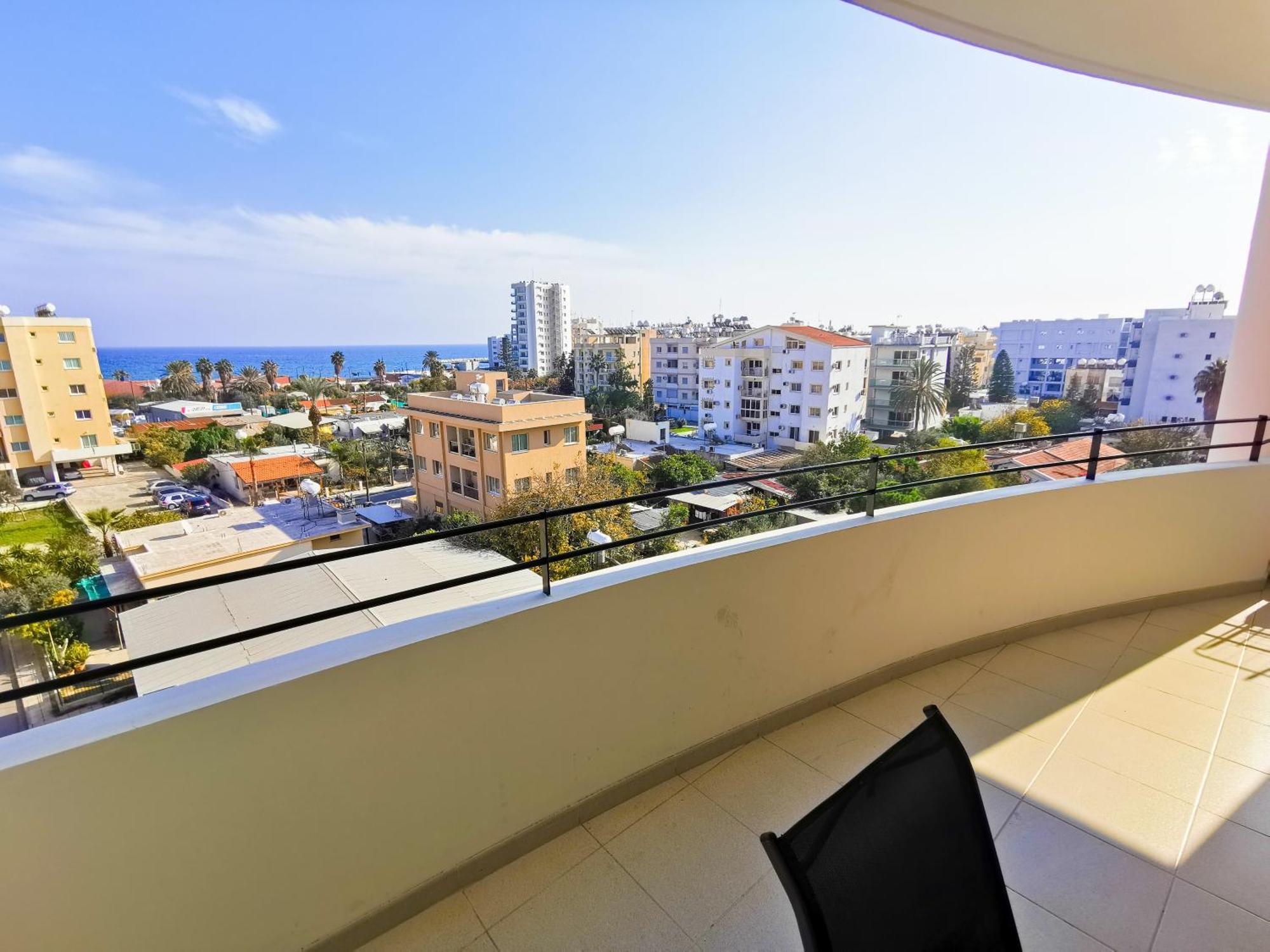 License To Chill Apartment Larnaca Luaran gambar