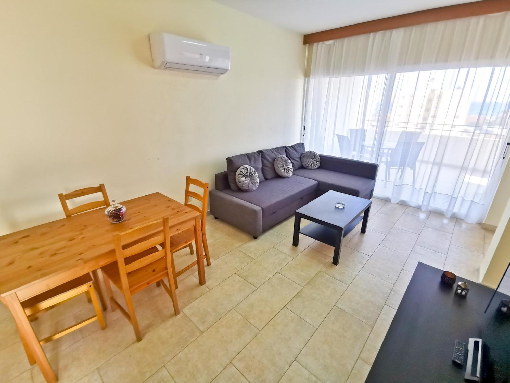 License To Chill Apartment Larnaca Luaran gambar